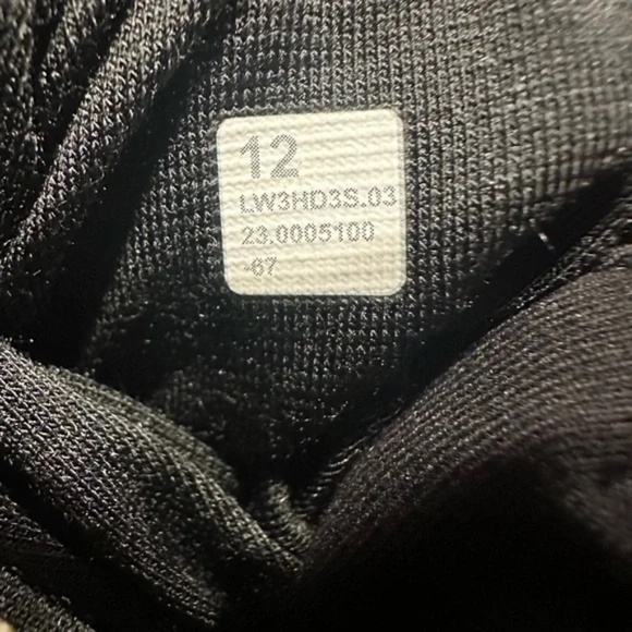 Define Relaxed-Fit Jacket Luon in Black and Gold Zipper - Picture 6 of 6